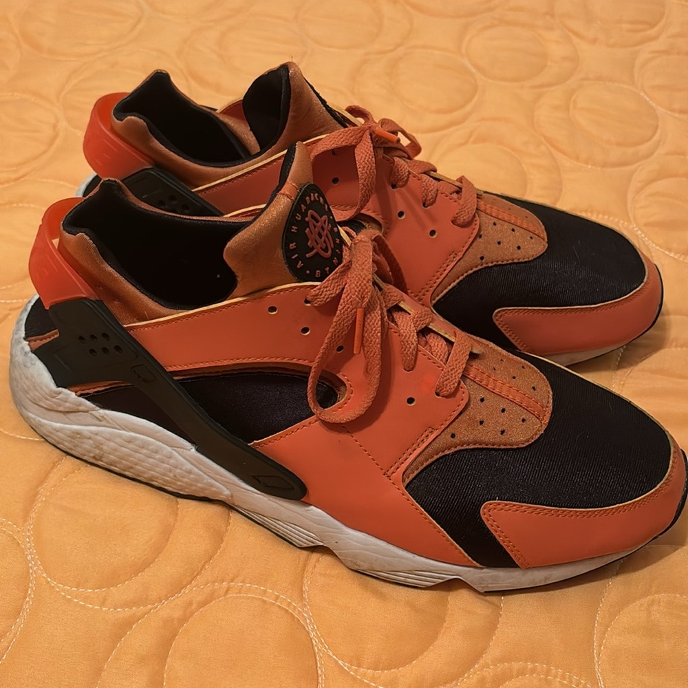 COPY - Gym Shoes - Picture 2 of 6